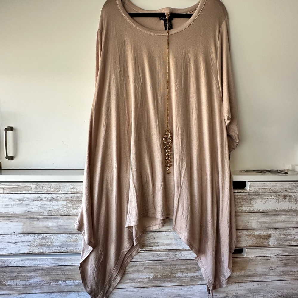 🤎 Rouge Collection Tunic 4X Asymmetrical w/ Attached Necklace